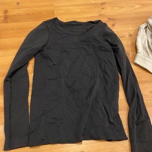 Lululemon swiftly tech loose fit